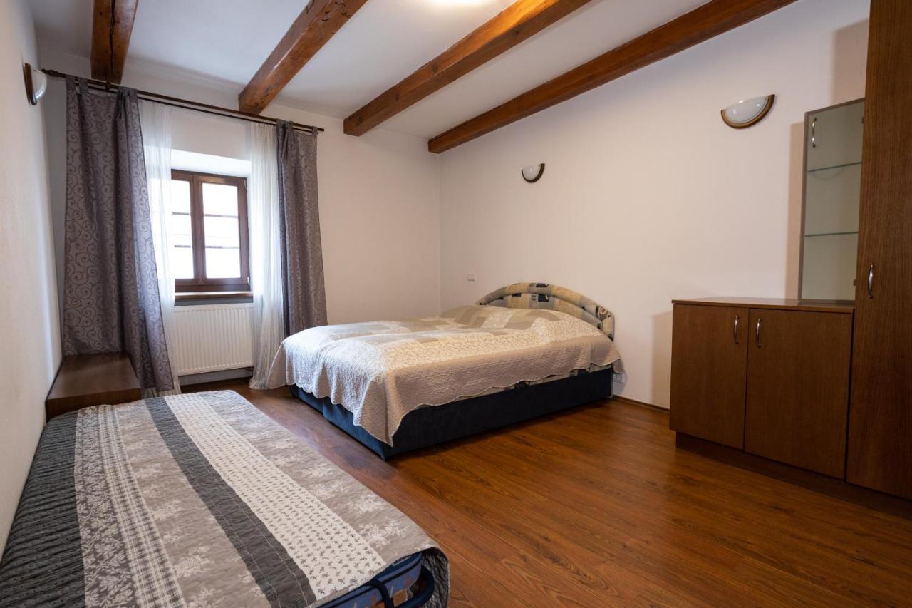 Apartments 3 In The Historic Part Of Znojmo Esterno foto